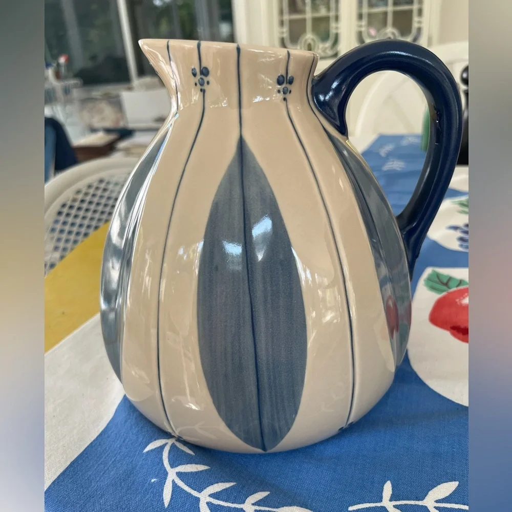 Vintage Tender Heart Treasure Pitcher - Picture 5 of 8